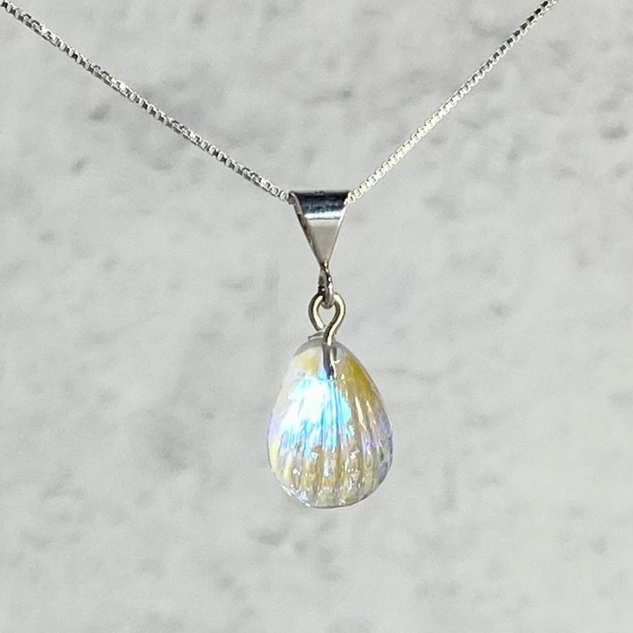 Glass & Jewelry The Glass Station | Extra Small Scallop Pendant